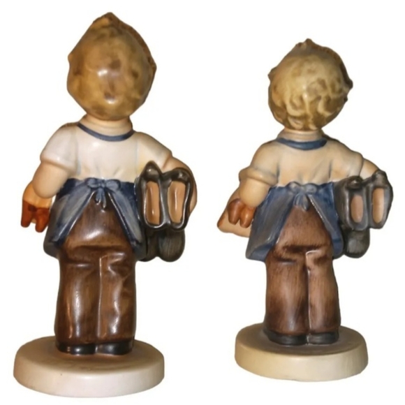 (2) Vintage Goebel Hummel 5" & 4.5" Boots Figurine #143/0 - Boy Carrying Boot - Picture 3 of 7
